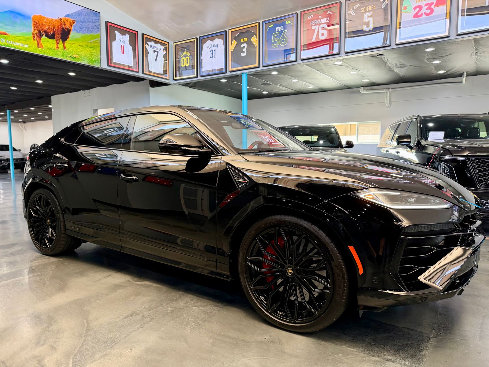 2025 Lamborghini Urus Plug-In Hybrid SE AWD