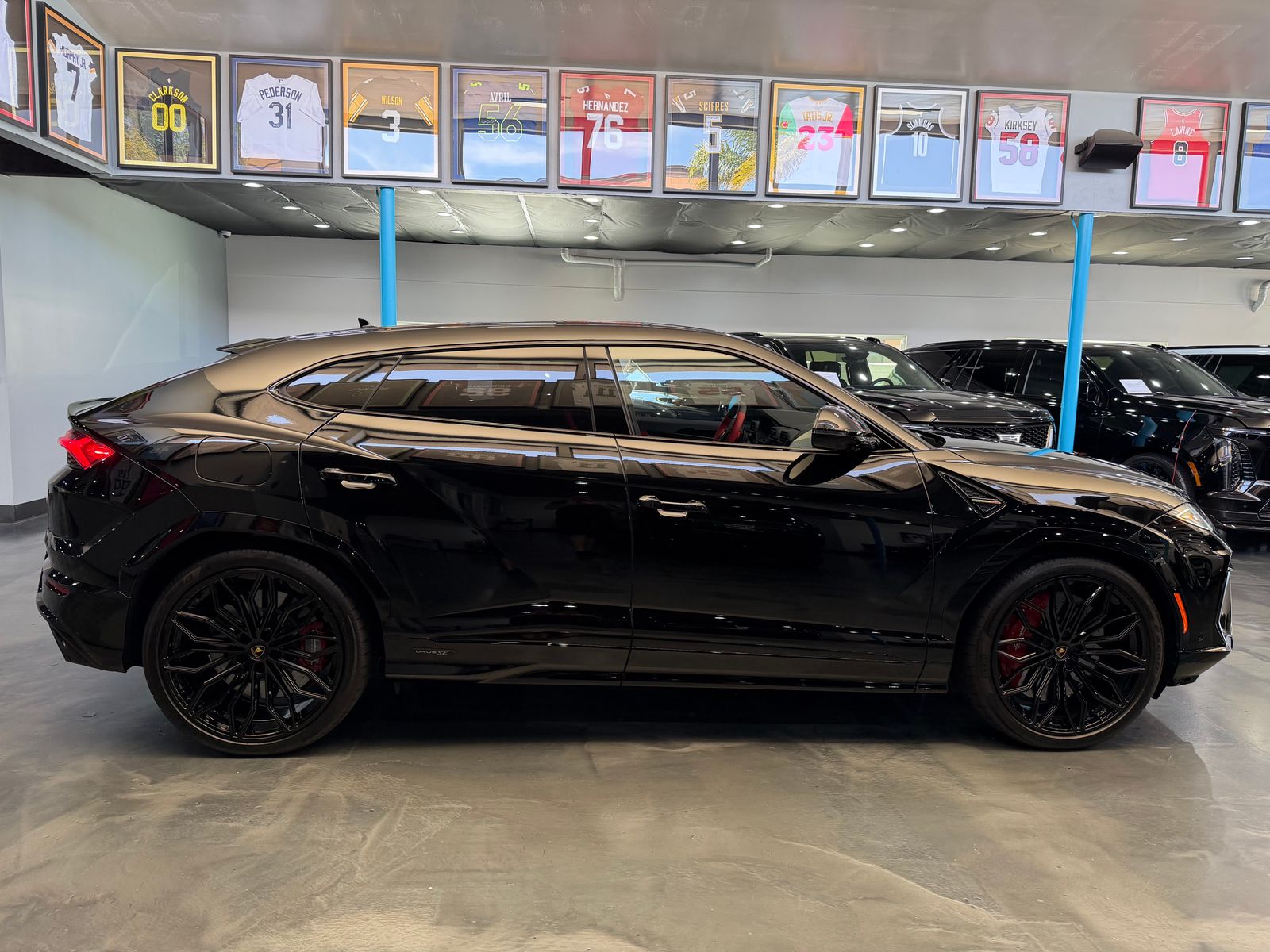 2025 Lamborghini Urus Plug-In Hybrid SE AWD