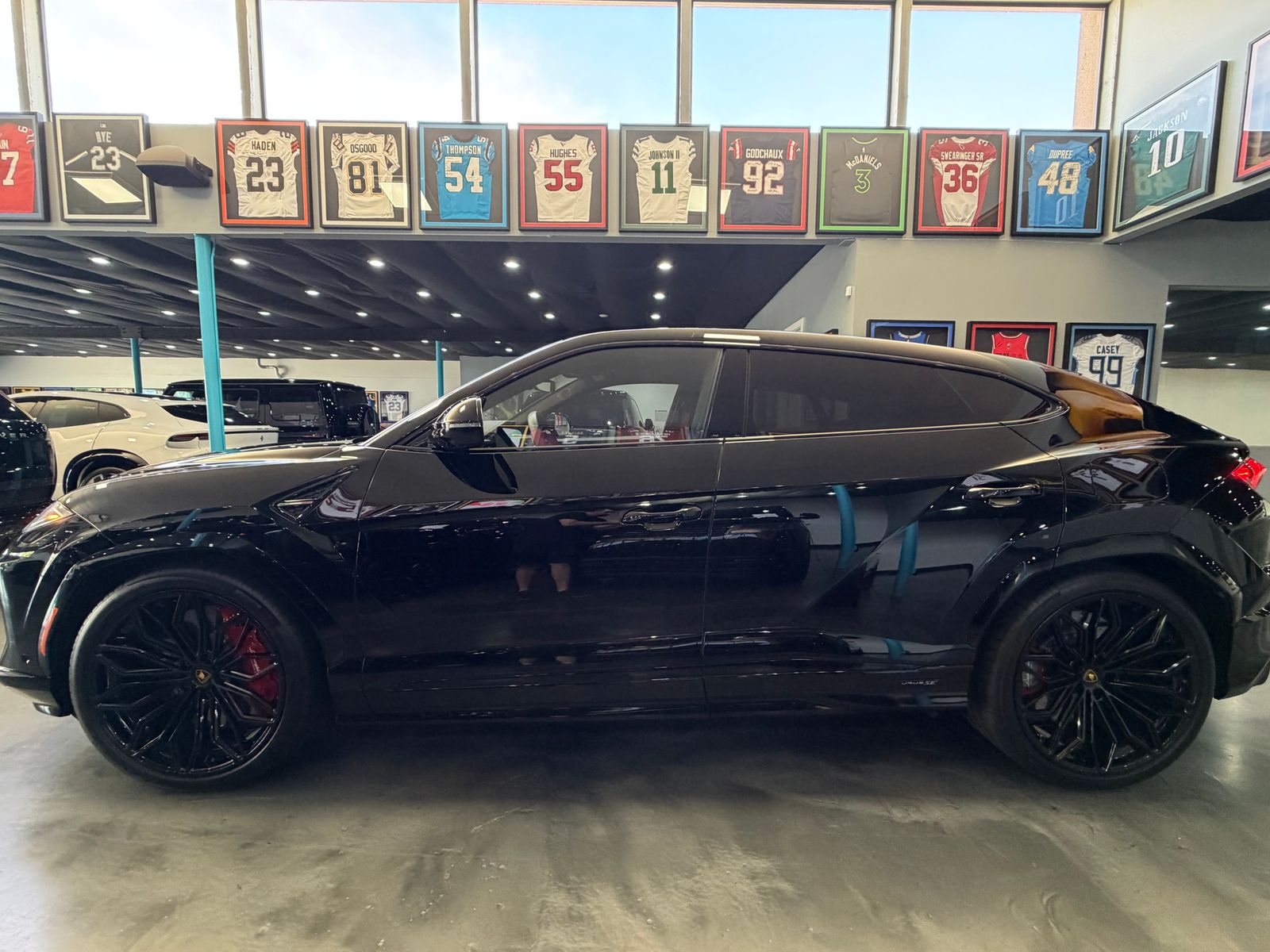 2025 Lamborghini Urus Plug-In Hybrid SE AWD