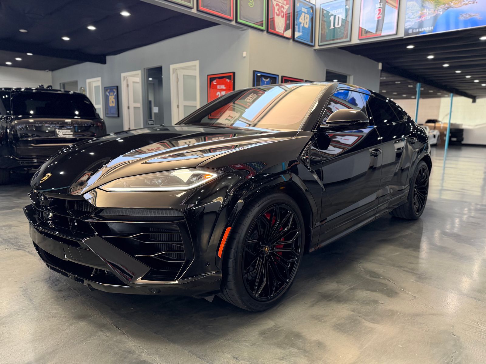 2025 Lamborghini Urus Plug-In Hybrid SE AWD