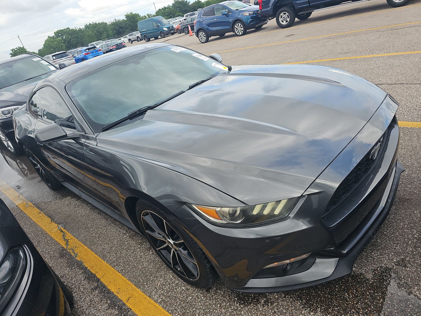 FORD MUSTANG - 4