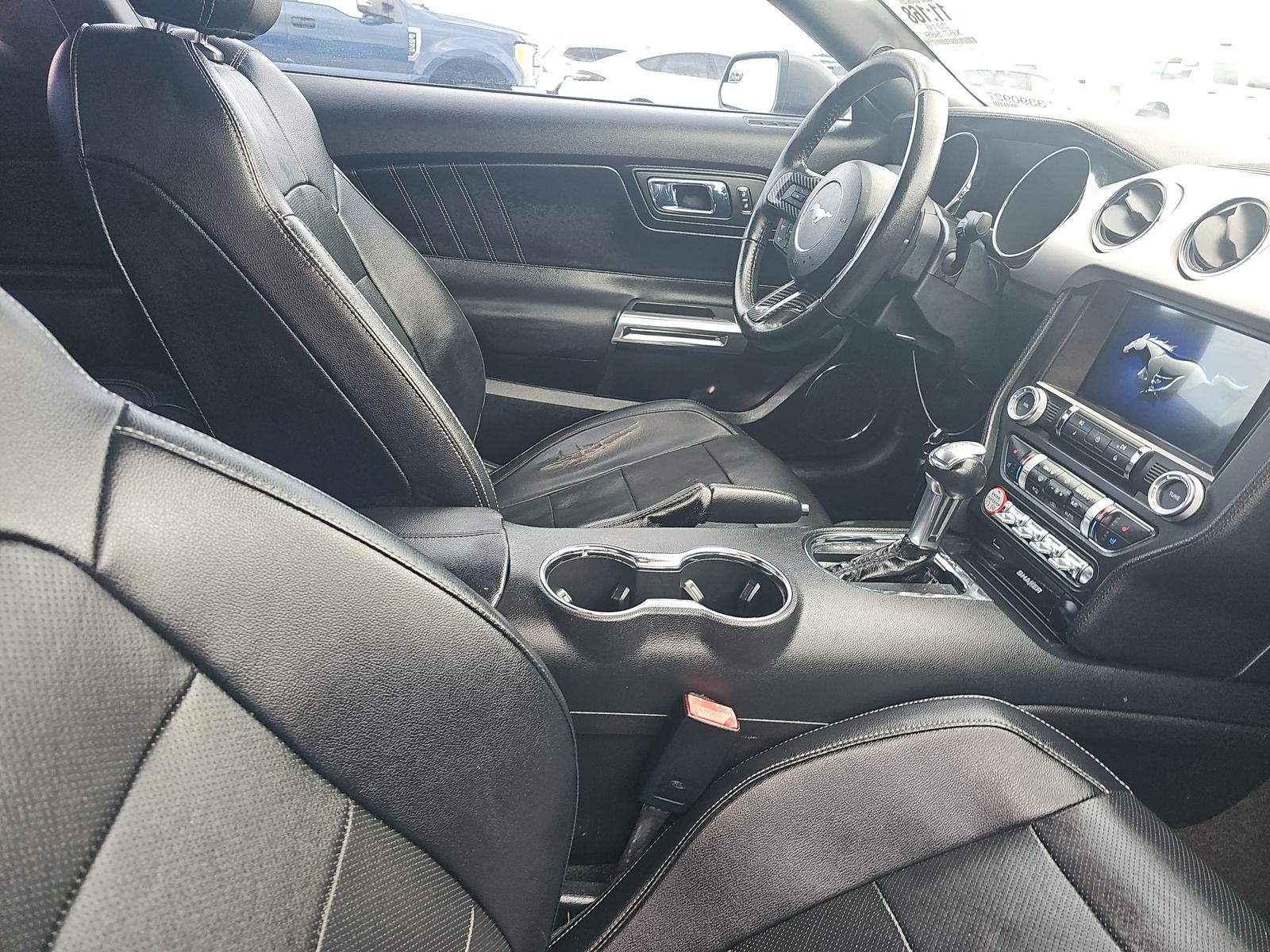 FORD MUSTANG - 9