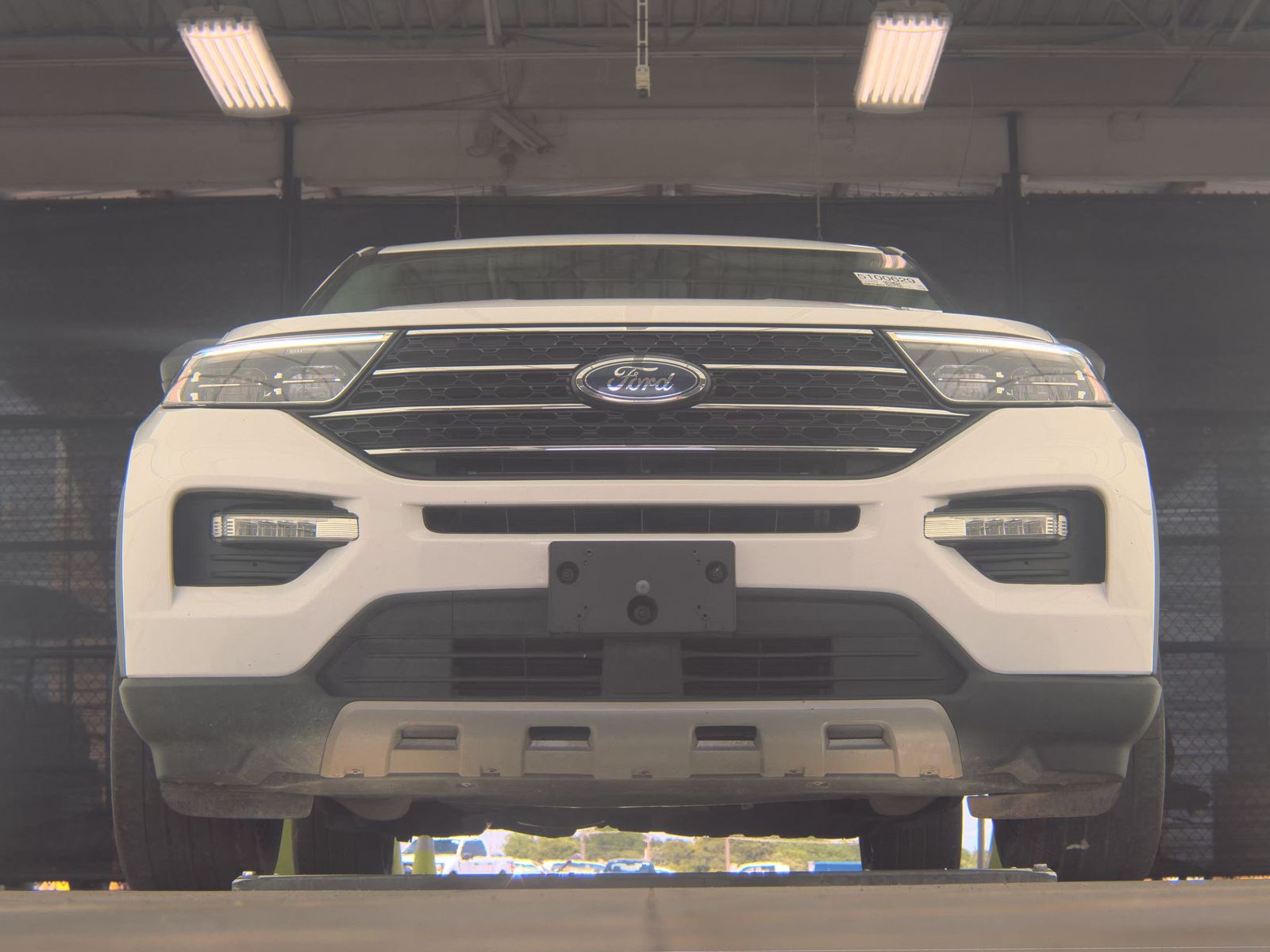 FORD EXPLORER - 4