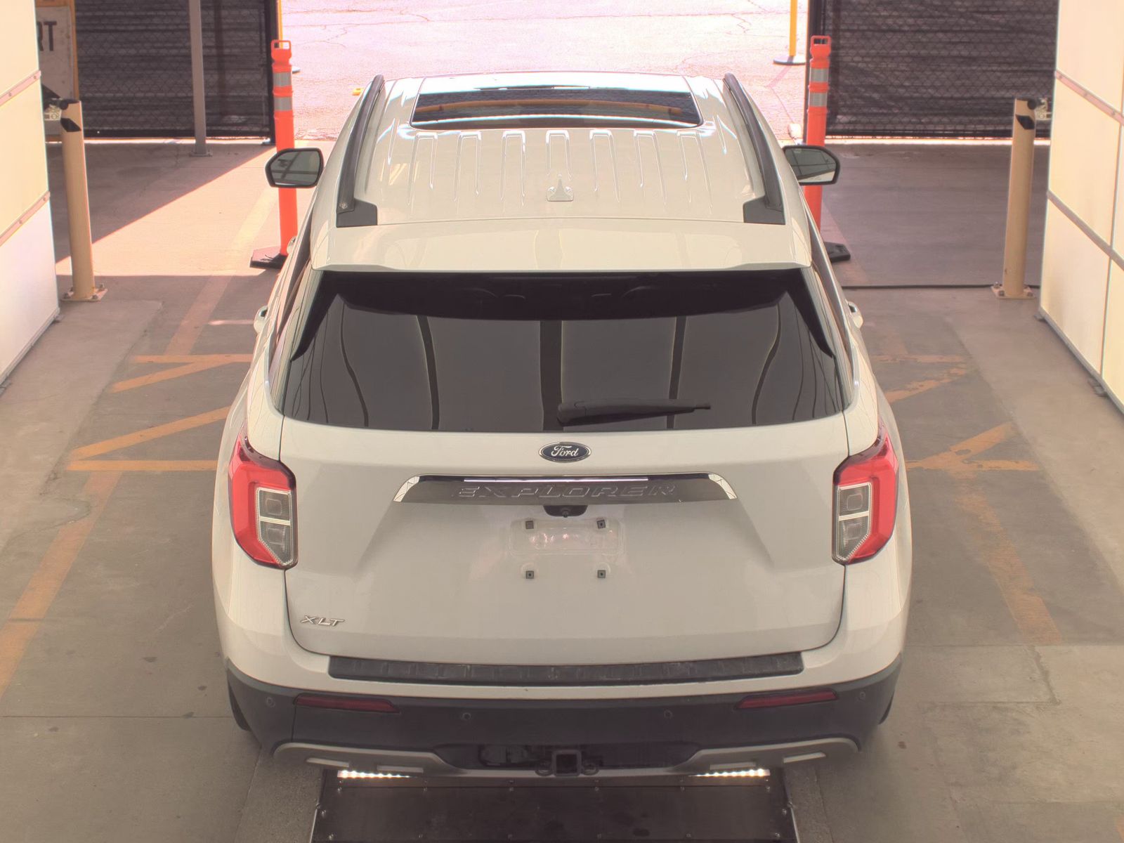 FORD EXPLORER - 7