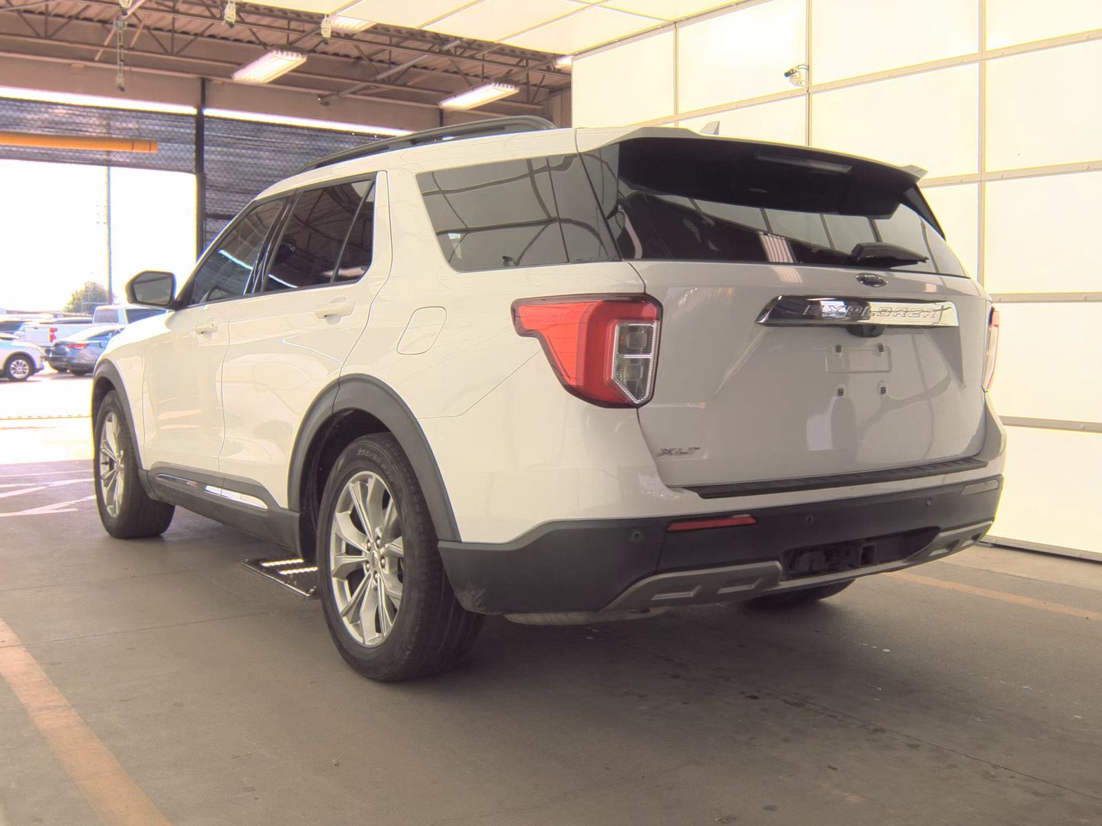 FORD EXPLORER - 9