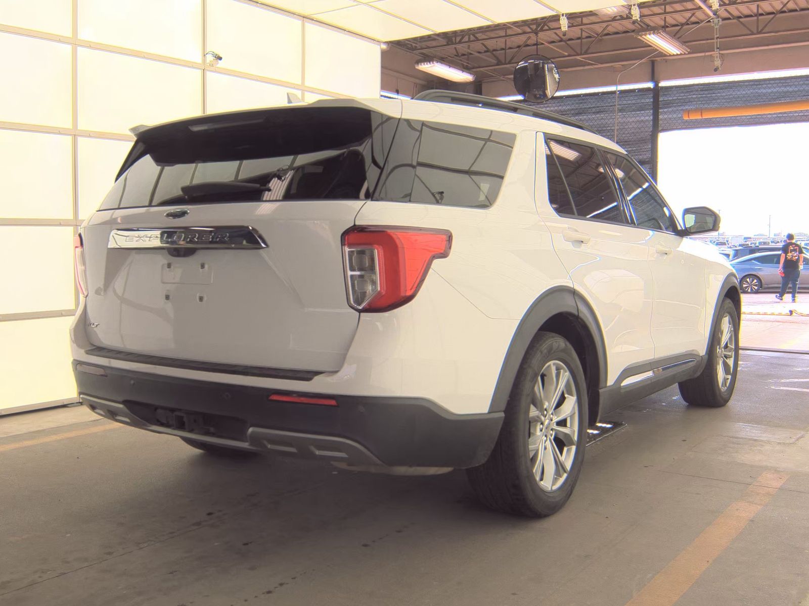 FORD EXPLORER - 6