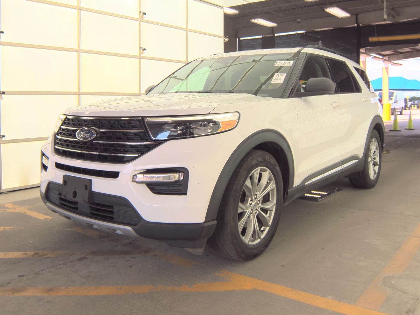 FORD EXPLORER - 1
