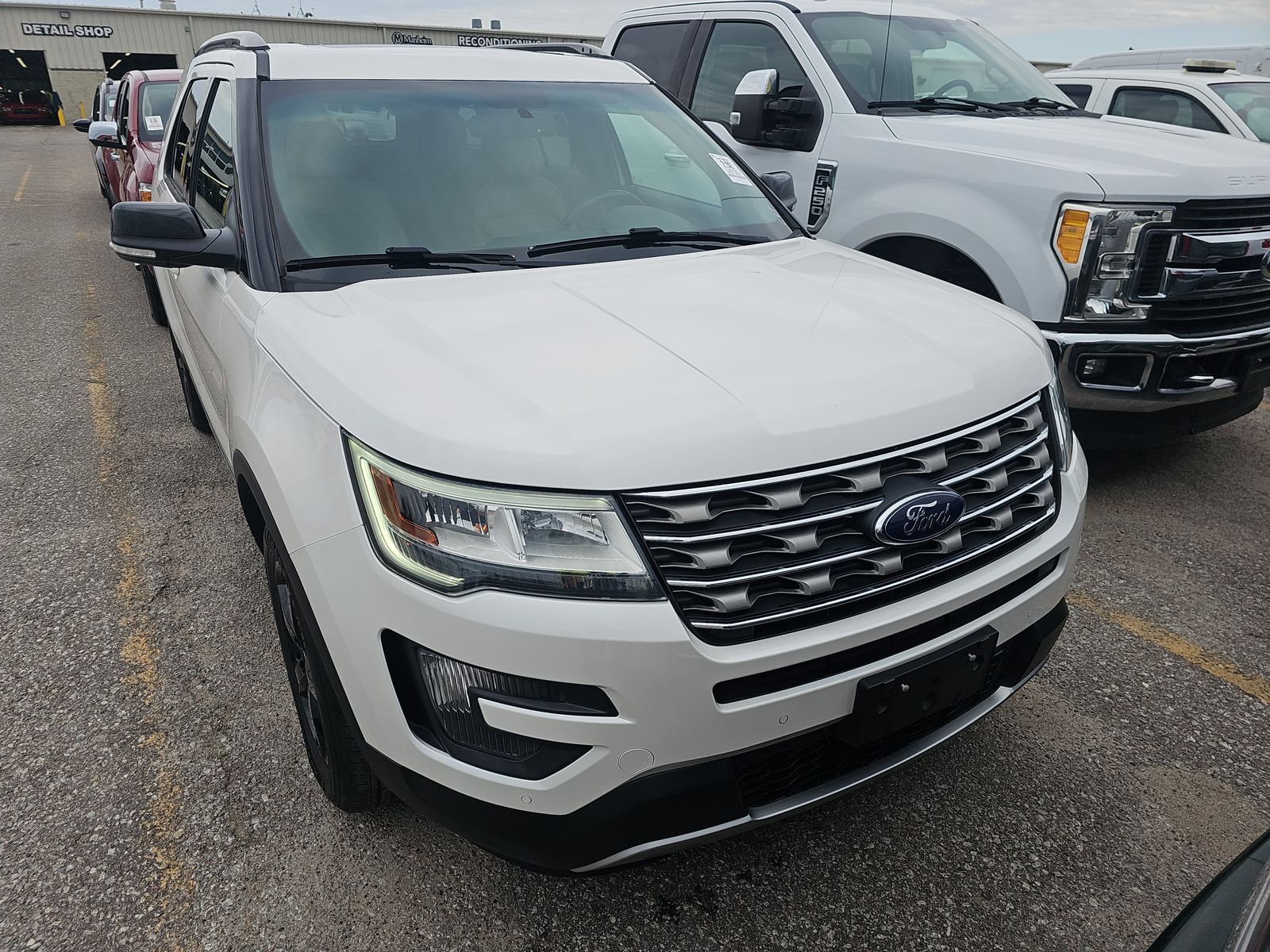 FORD EXPLORER - 3