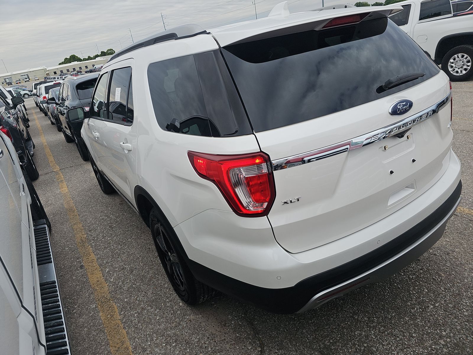 FORD EXPLORER - 7