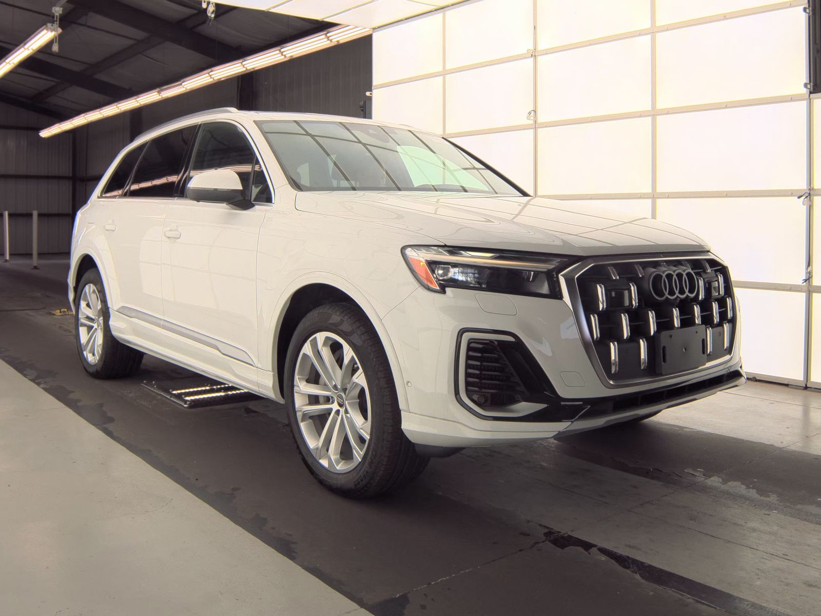 2025 Audi Q7 Premium Plus AWD