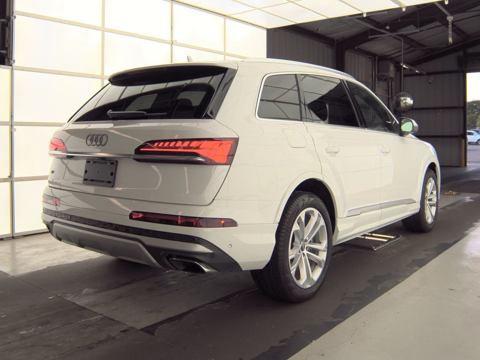 2025 Audi Q7 Premium Plus AWD