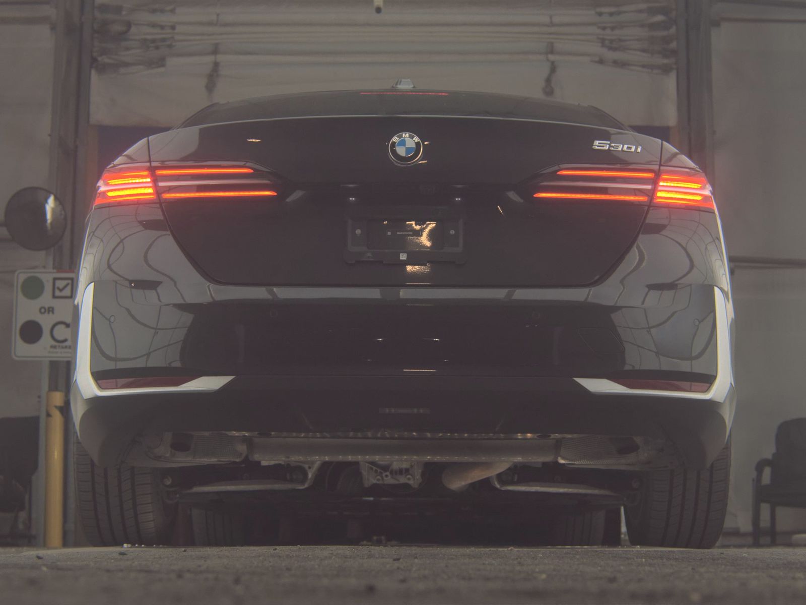 2025 BMW 5 Series 530i RWD