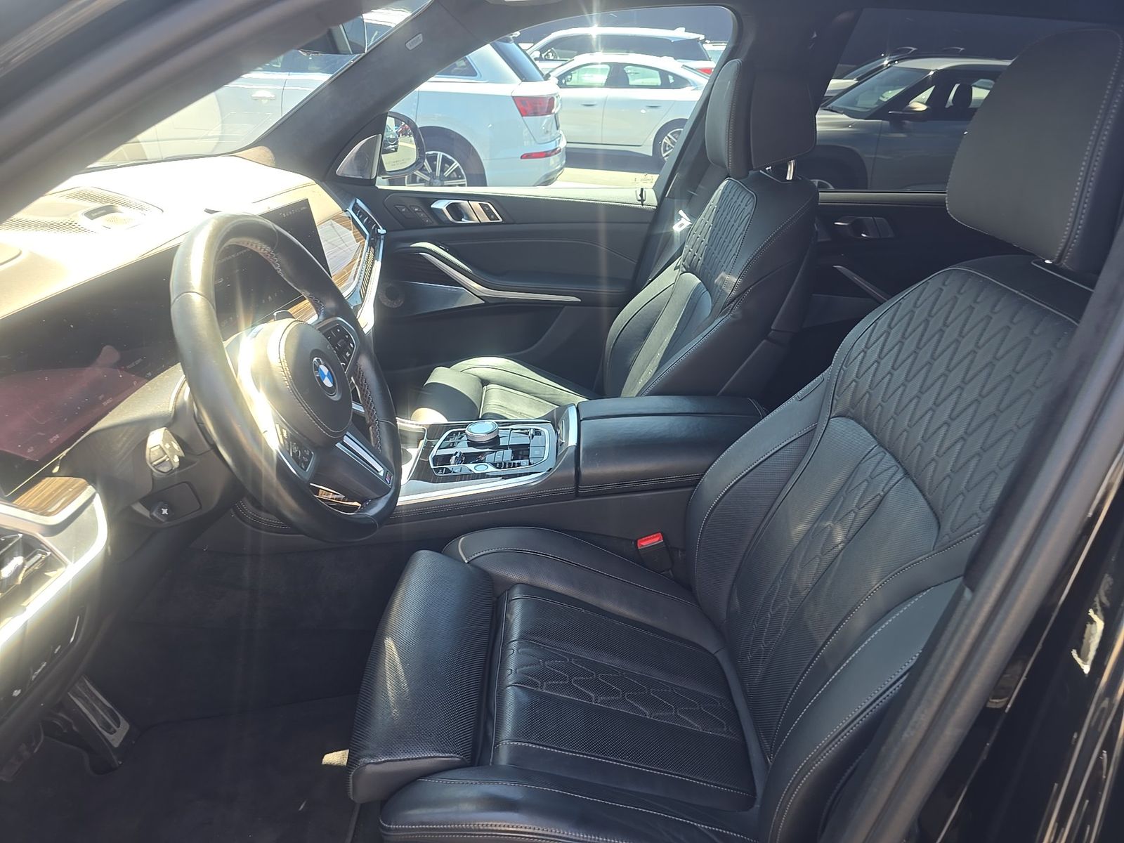 2024 BMW X7 M60i AWD