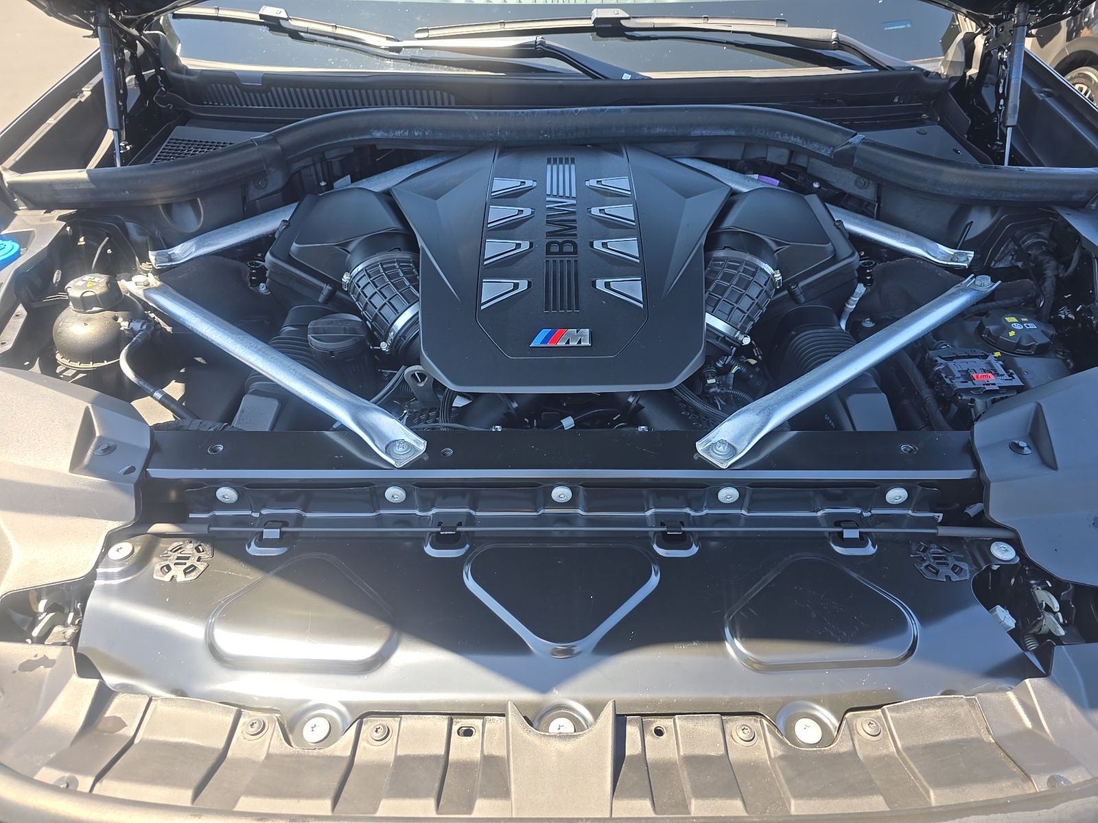 2024 BMW X7 M60i AWD
