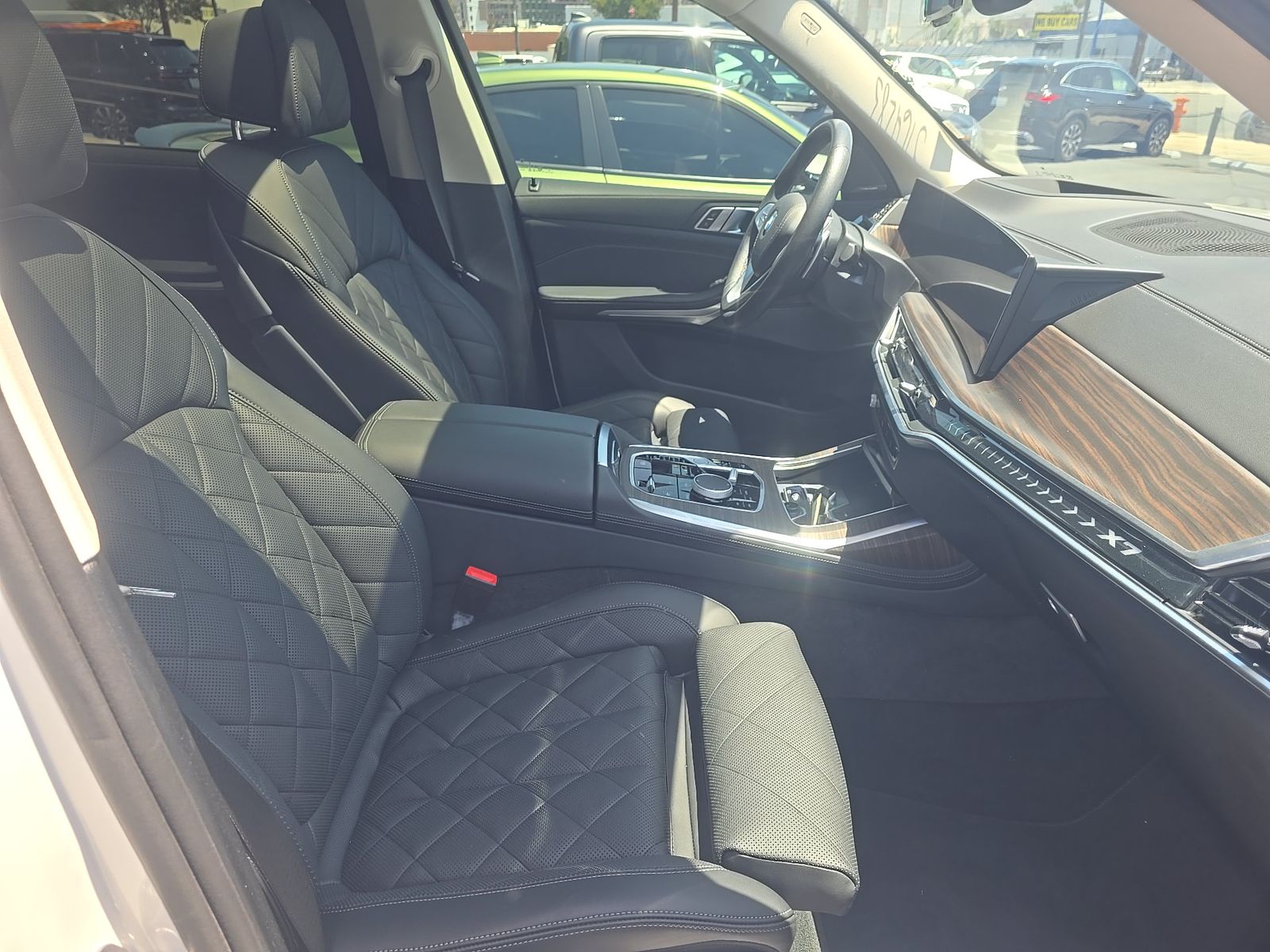 2025 BMW X7 xDrive40i AWD