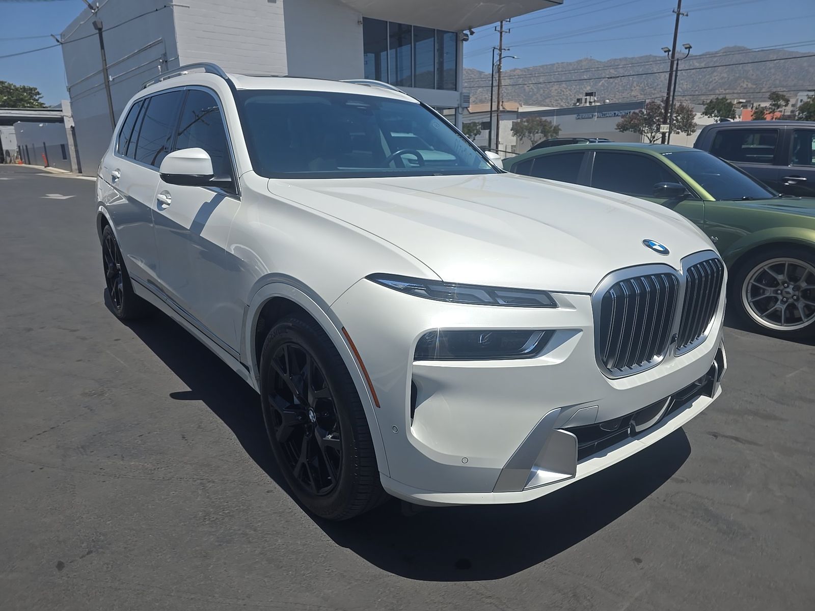 2025 BMW X7 xDrive40i AWD