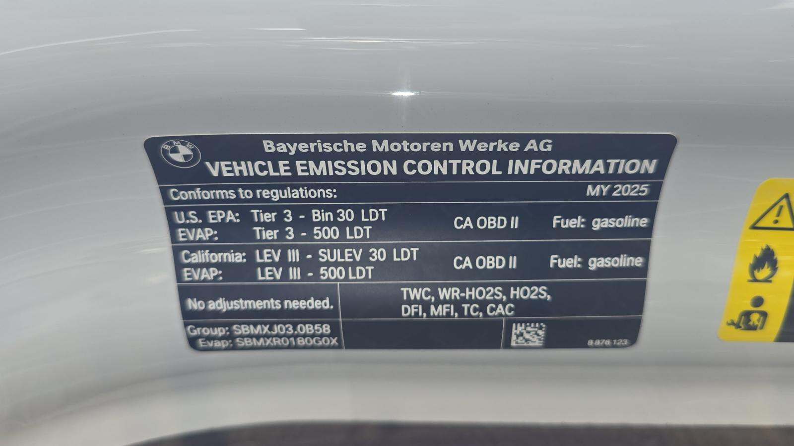 2025 BMW X7 xDrive40i AWD