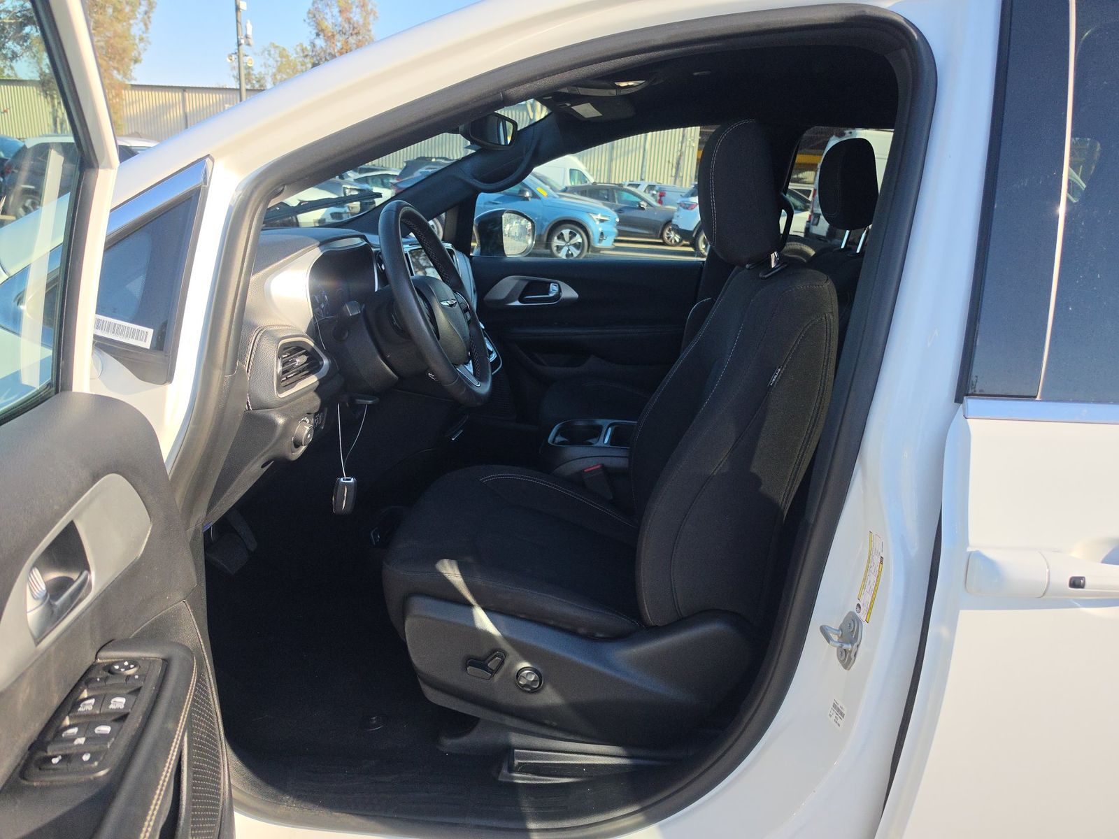2024 Chrysler Pacifica Touring FWD