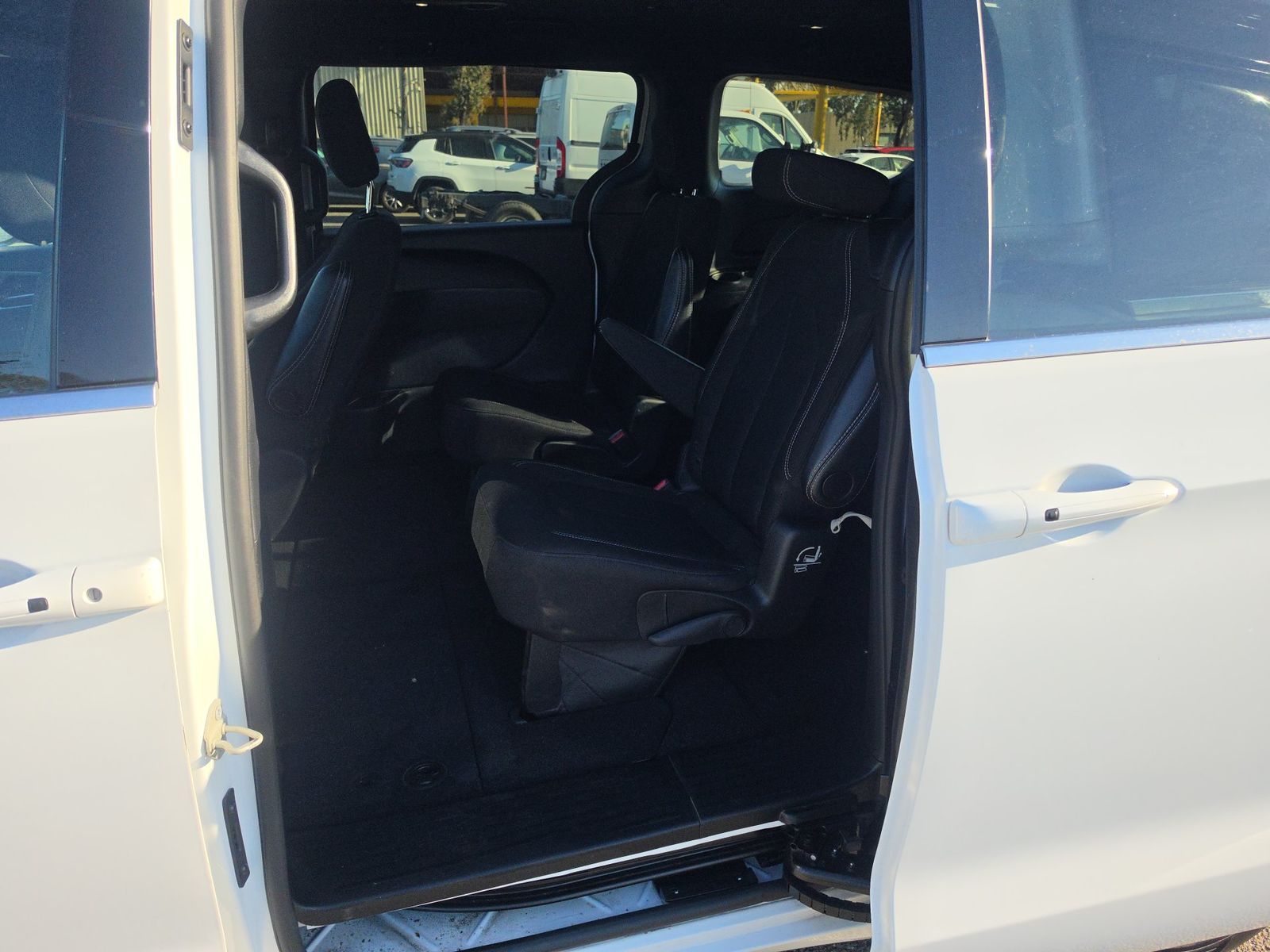 2024 Chrysler Pacifica Touring FWD