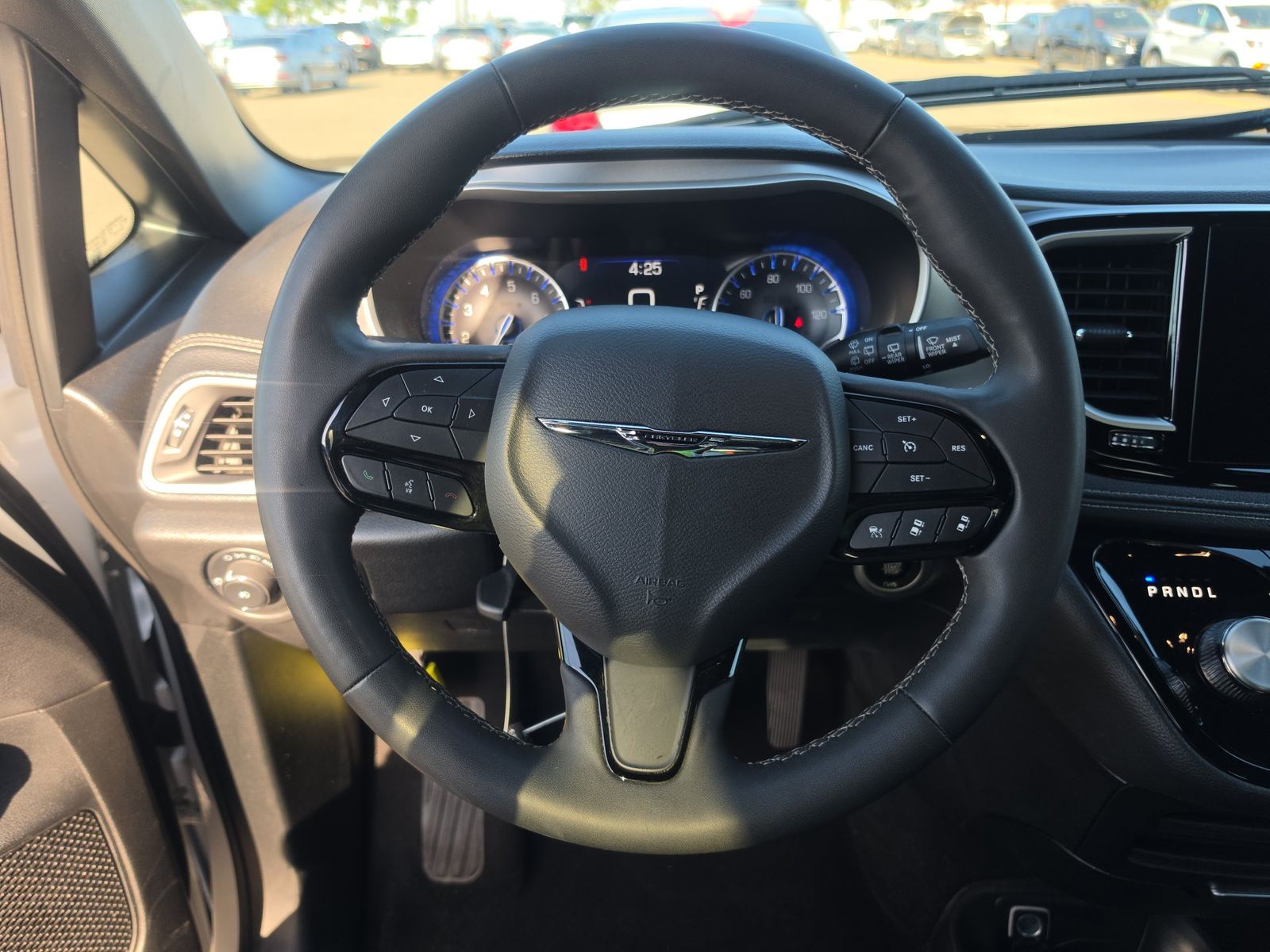 2024 Chrysler Pacifica Touring FWD