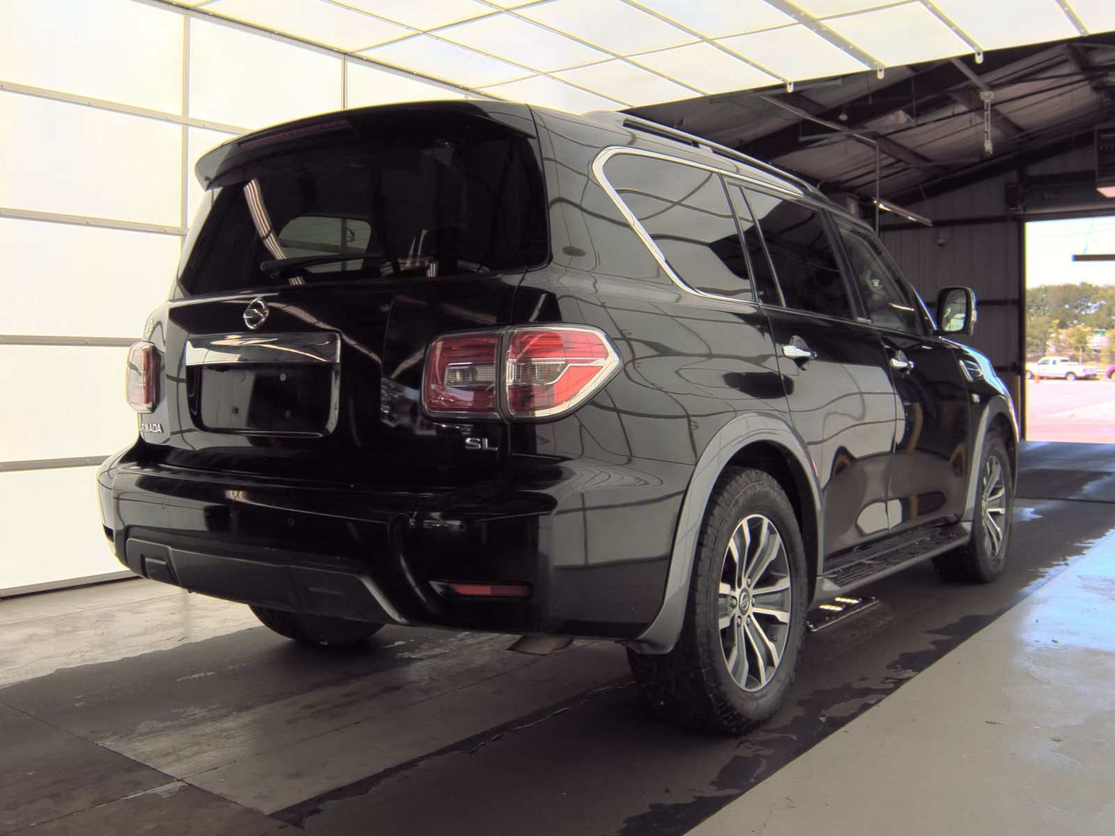 NISSAN ARMADA - 6
