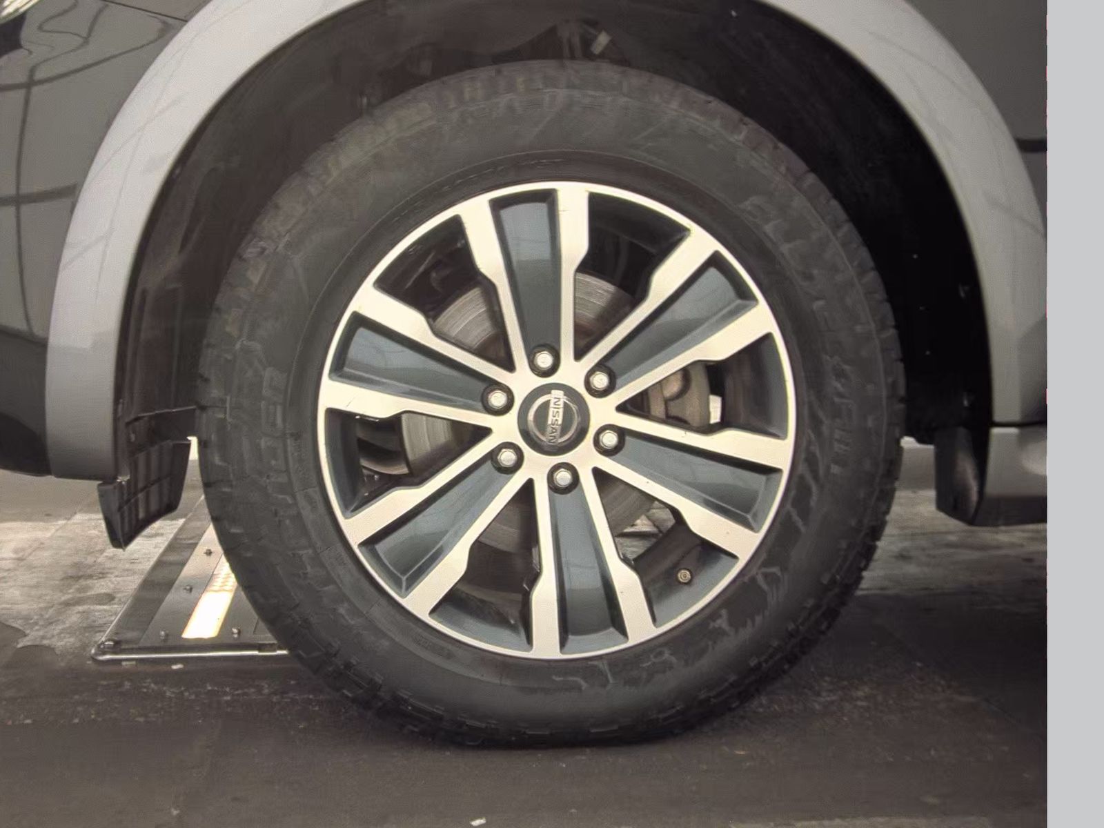 NISSAN ARMADA - 10