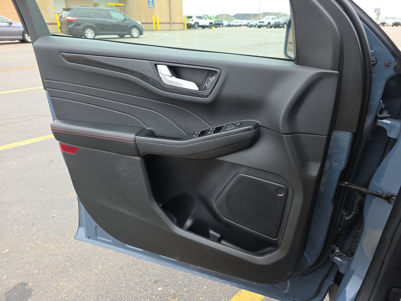 FORD ESCAPE - 10