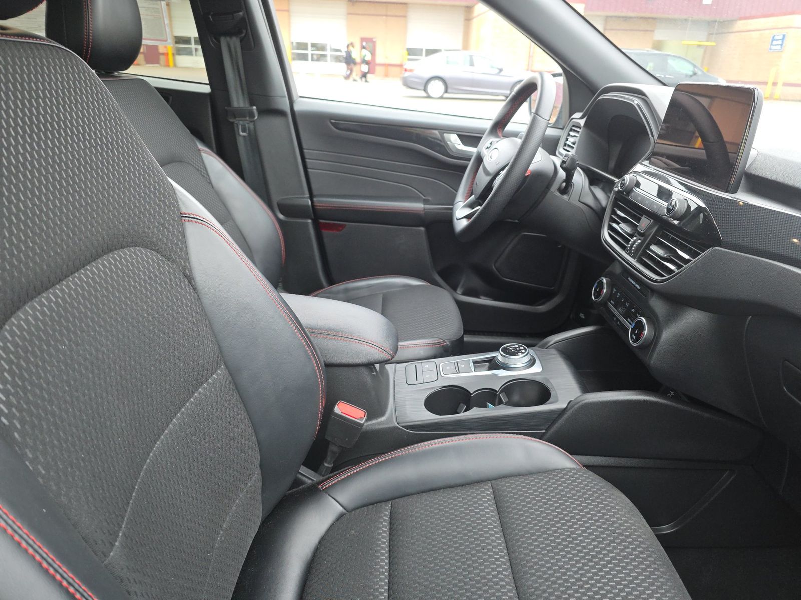 FORD ESCAPE - 9