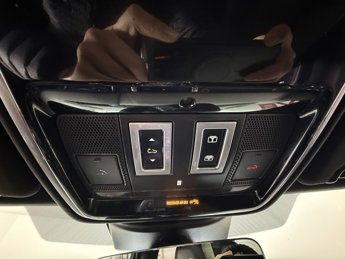 2021 Land Rover Range Rover Sport SVR AWD
