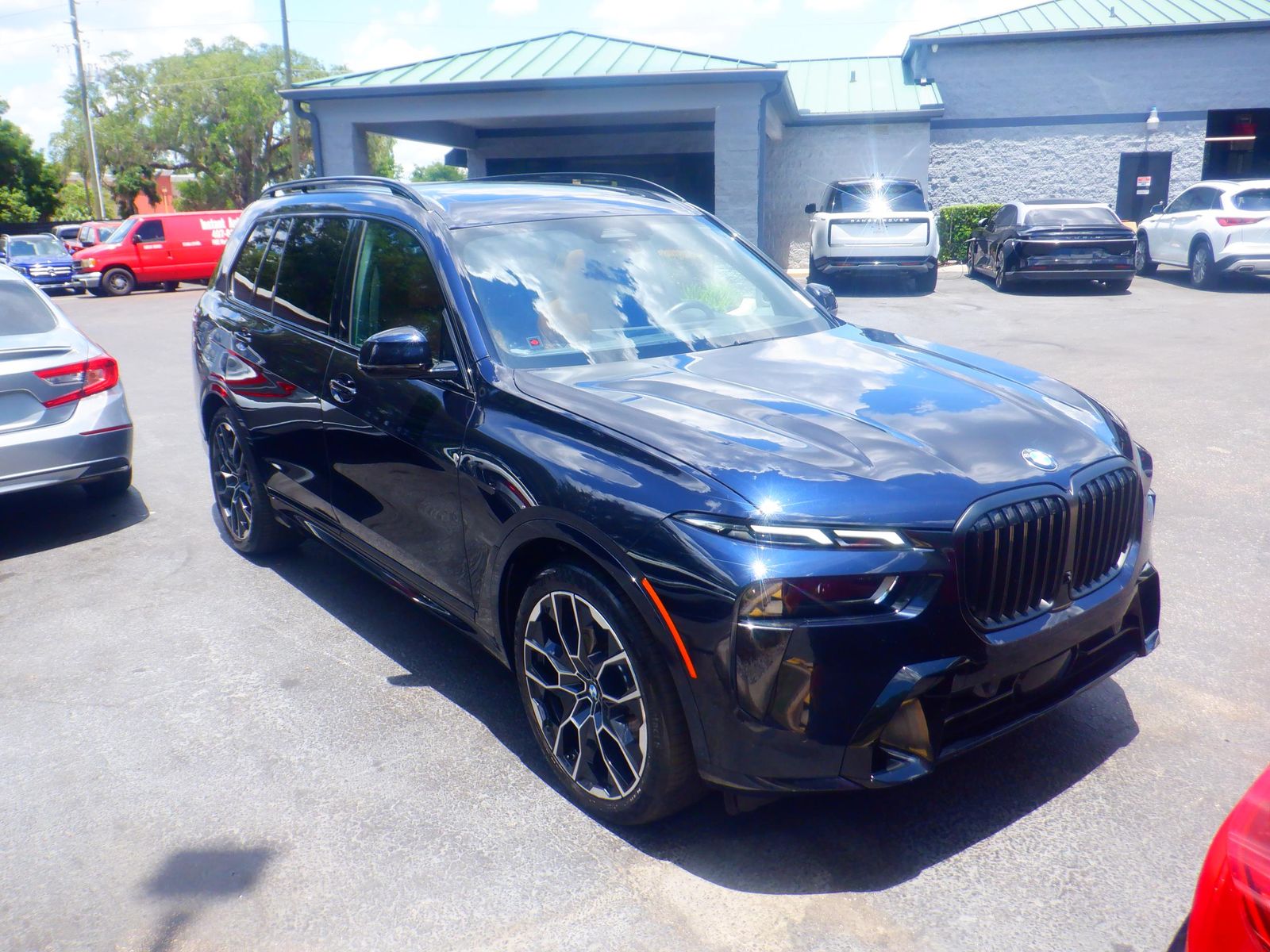 2023 BMW X7 xDrive40i AWD