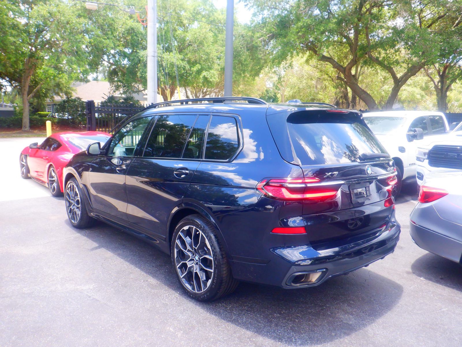2023 BMW X7 xDrive40i AWD