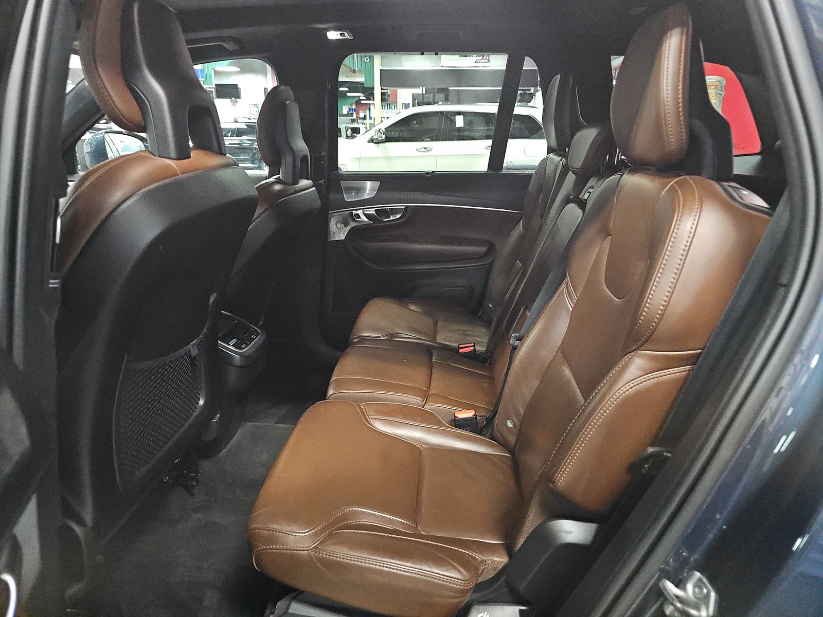 Volvo XC90 T6 Inscription 7-Passenger снимка Volvo XC90 T6 Inscription 7-Passenger