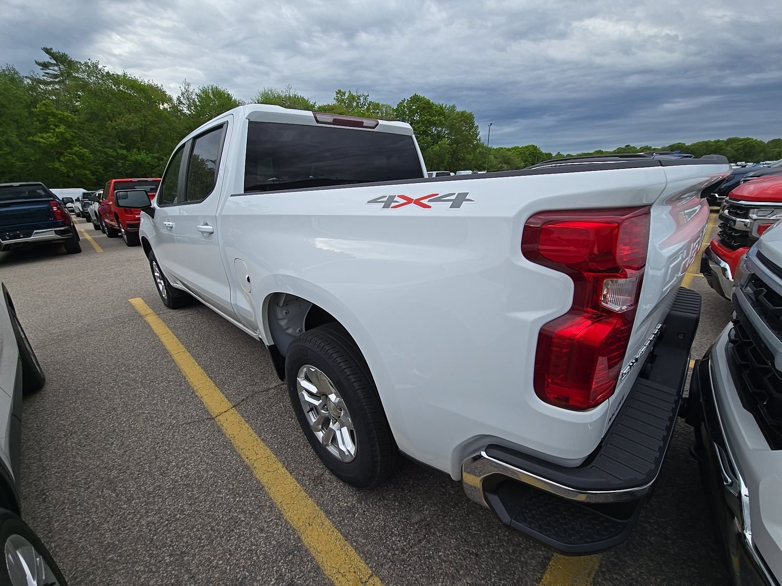 2023 Chevrolet Silverado 1500 LT AWD