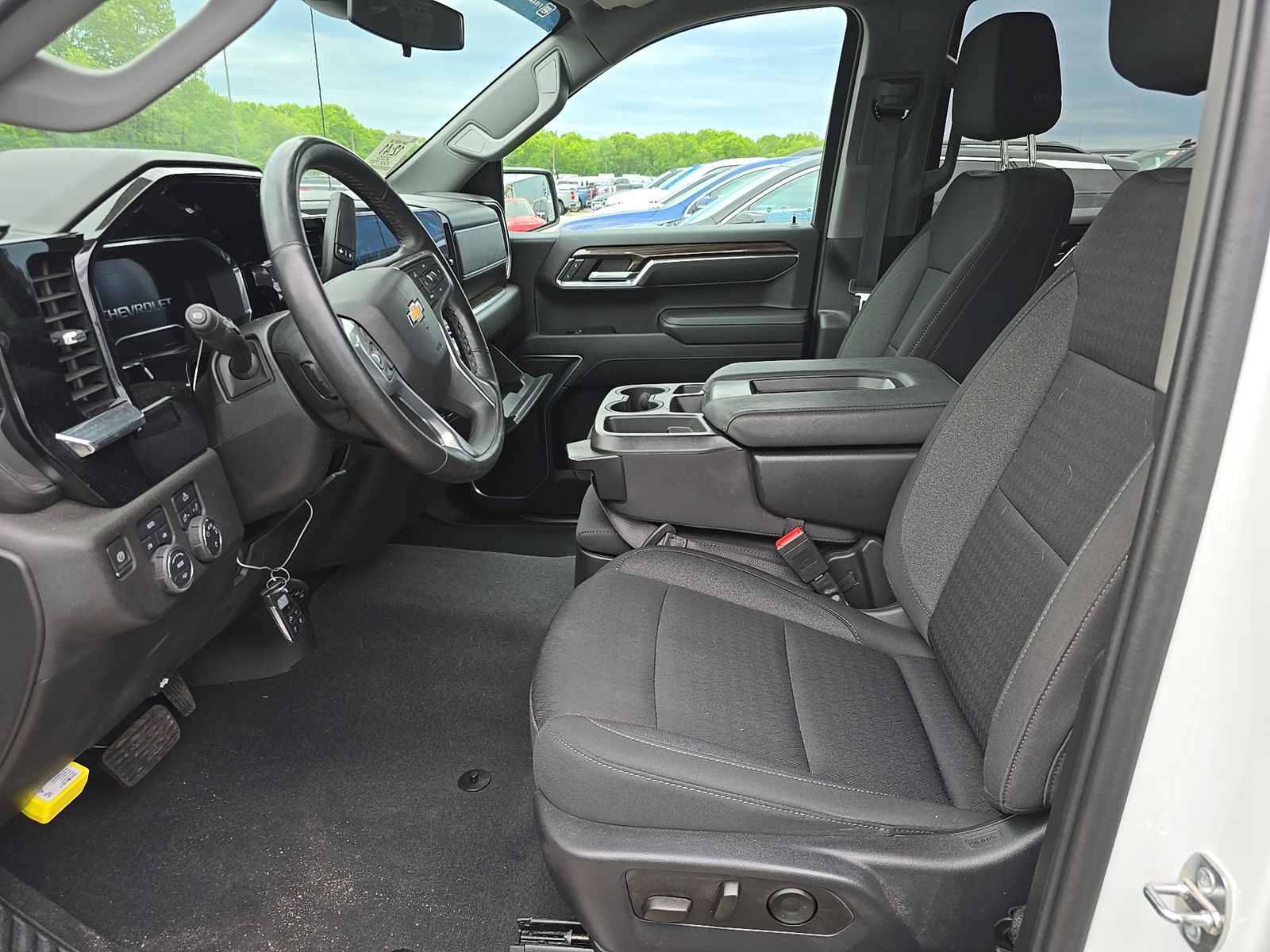2023 Chevrolet Silverado 1500 LT AWD