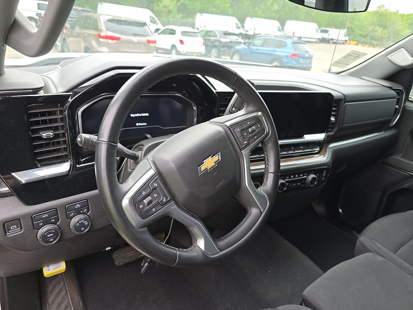 2023 Chevrolet Silverado 1500 LT AWD