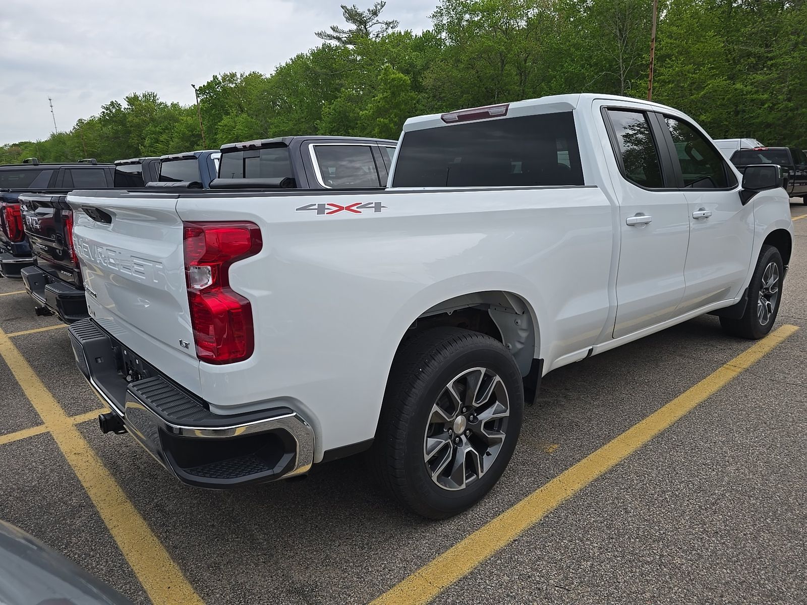 2023 Chevrolet Silverado 1500 LT AWD