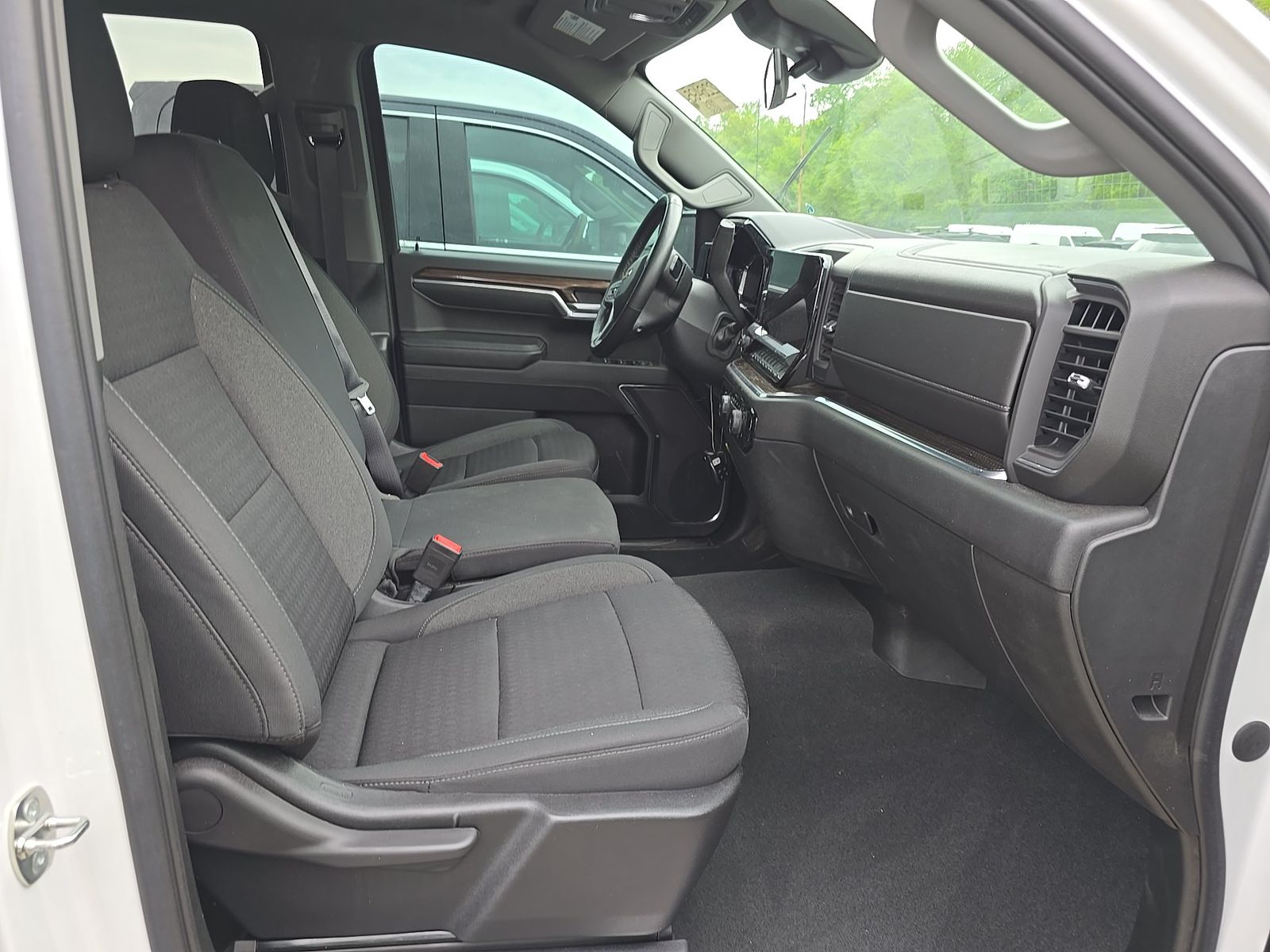 2023 Chevrolet Silverado 1500 LT AWD