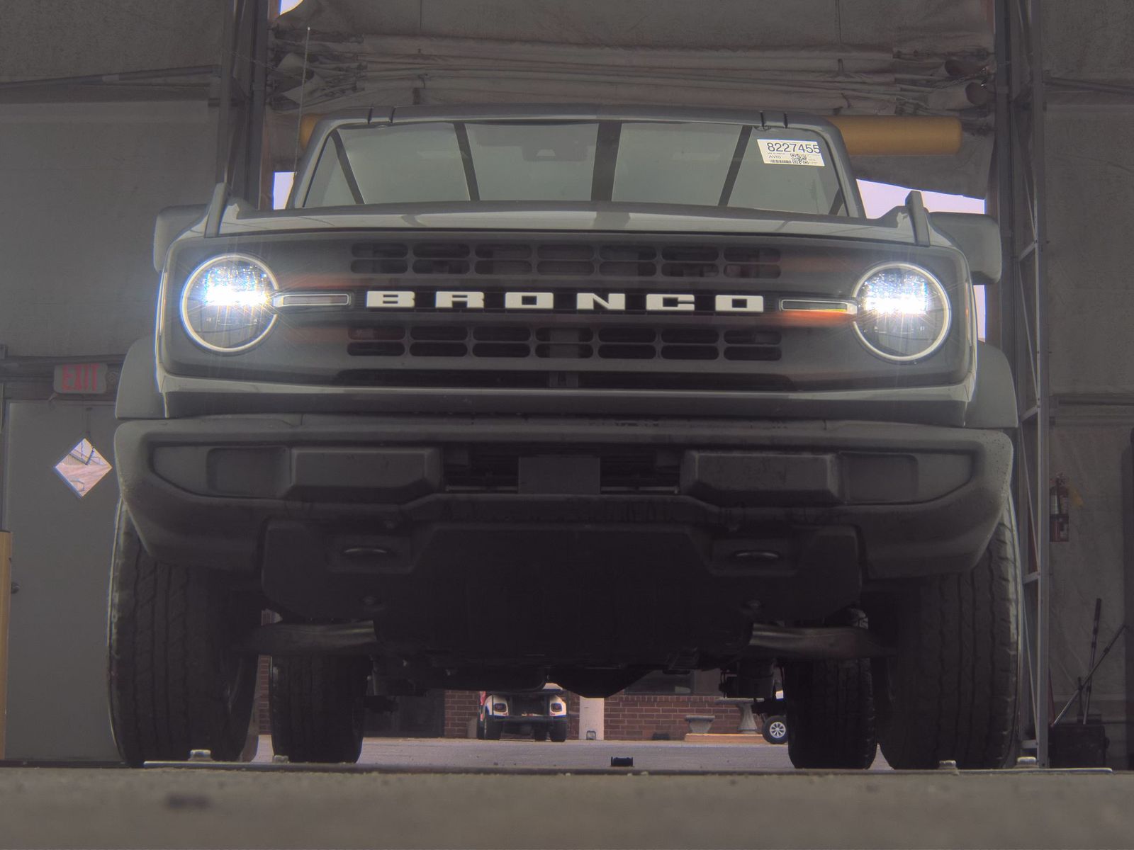 FORD BRONCO - 4