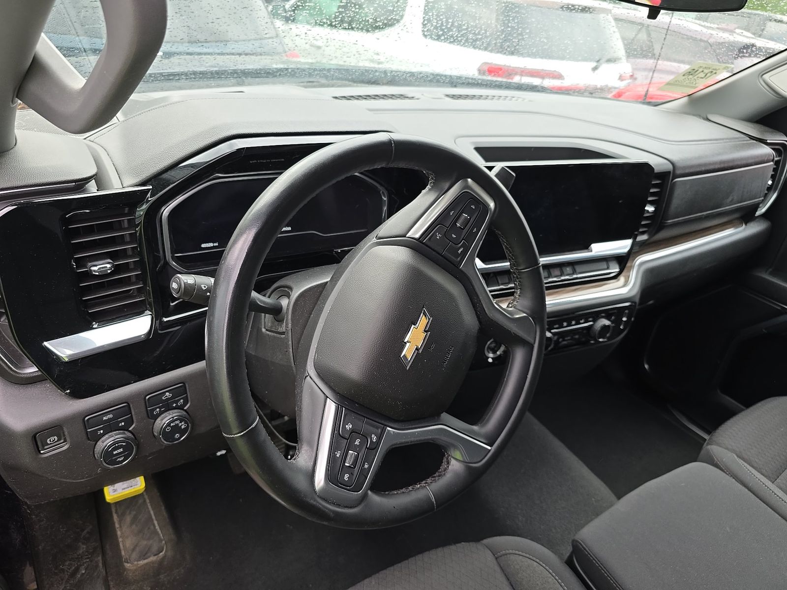 2023 Chevrolet Silverado 1500 LT AWD