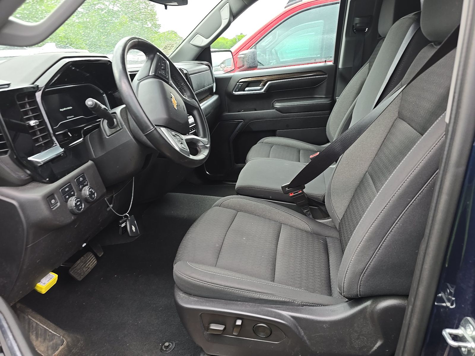 2023 Chevrolet Silverado 1500 LT AWD