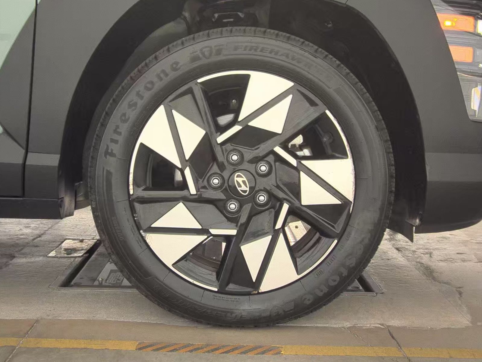 2024 Hyundai Kona SEL FWD
