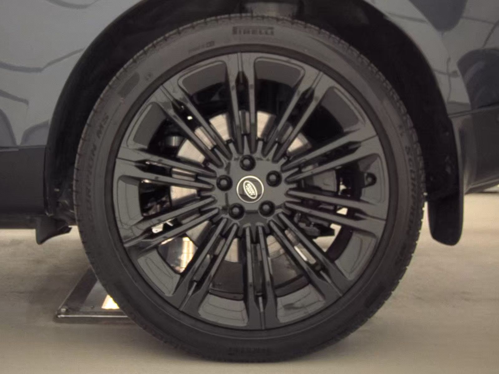2025 Land Rover Range Rover Autobiography LWB AWD