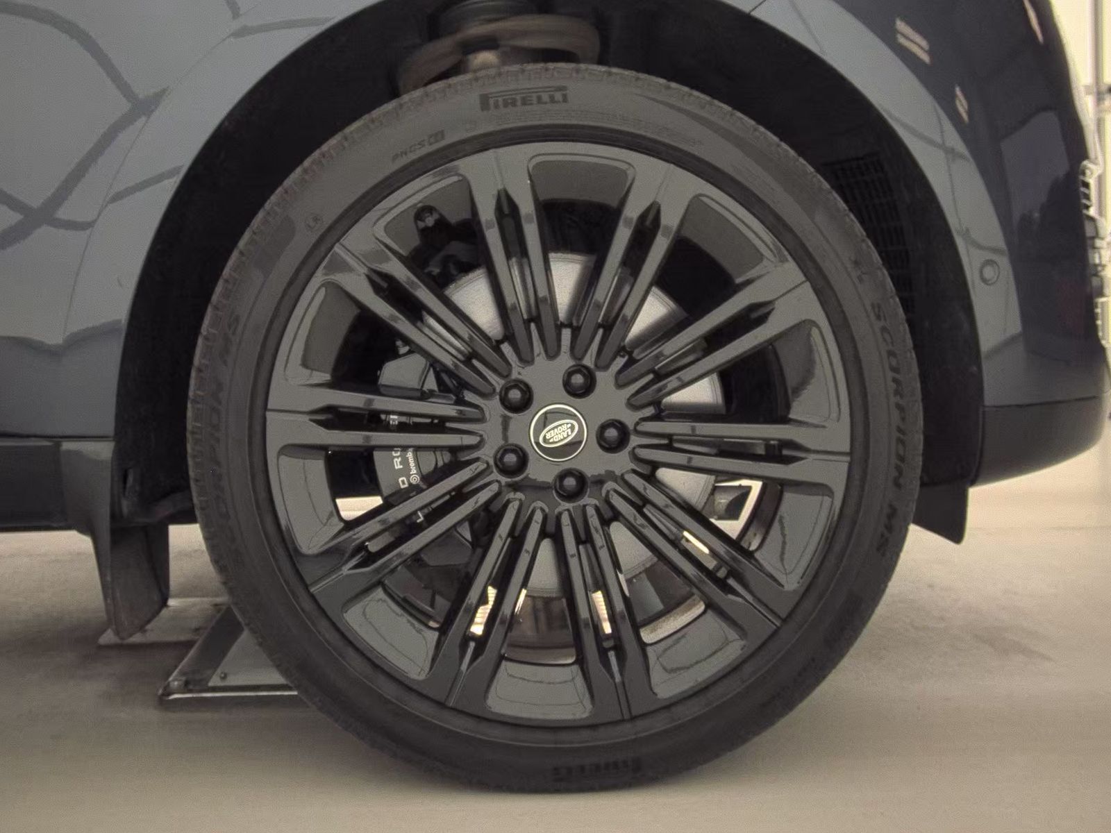 2025 Land Rover Range Rover Autobiography LWB AWD