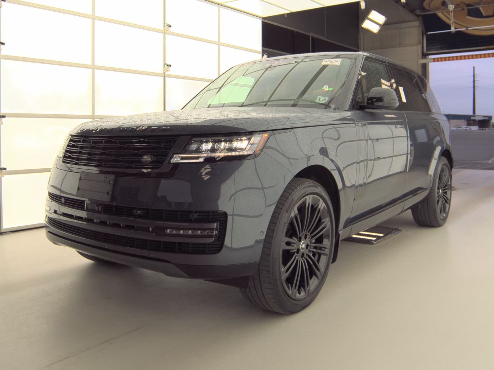 2025 Land Rover Range Rover Autobiography LWB AWD