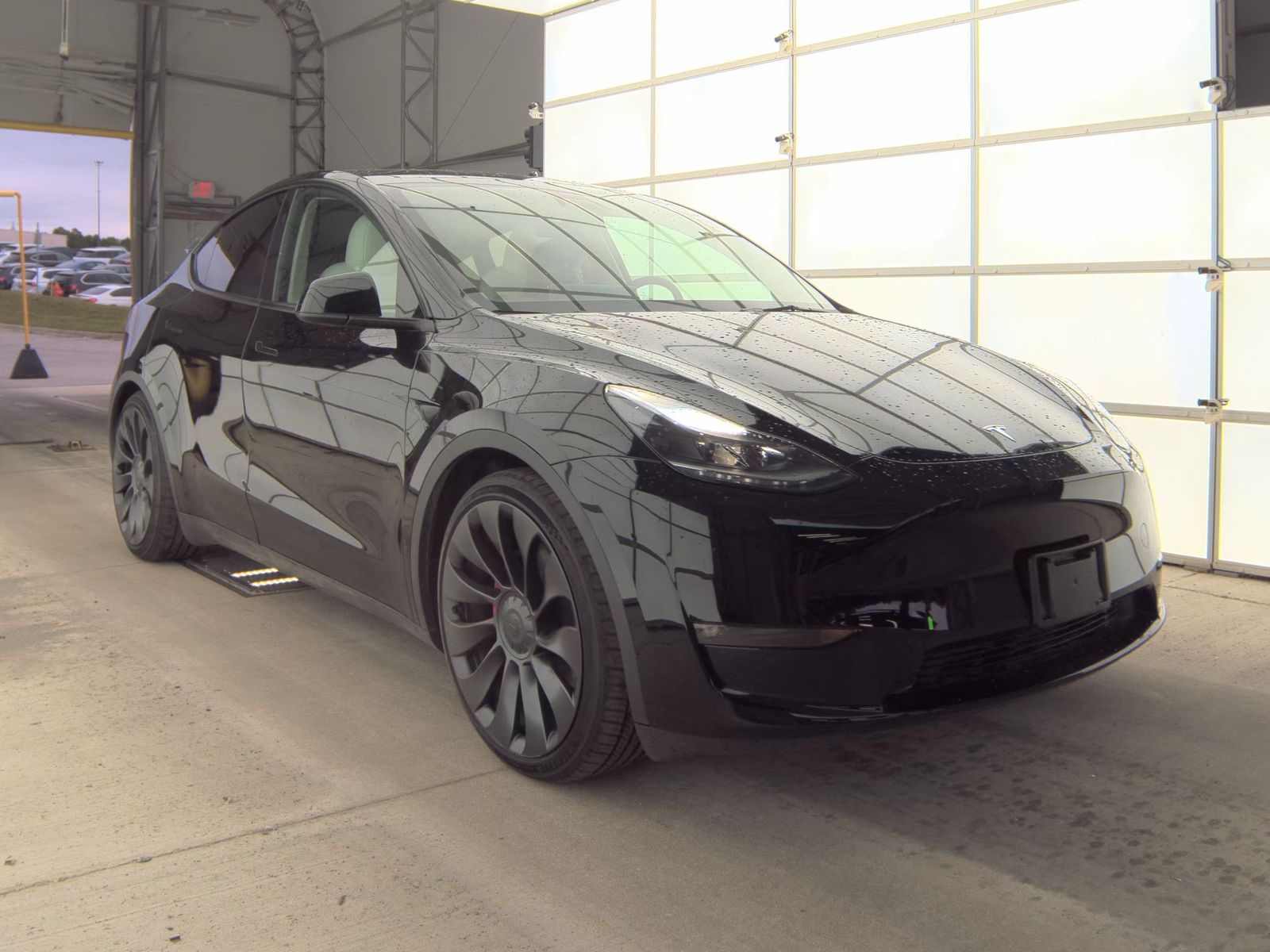 TESLA MODEL Y - 5