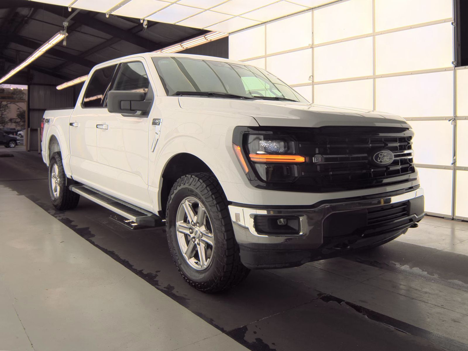 2025 Ford F-150 XLT AWD