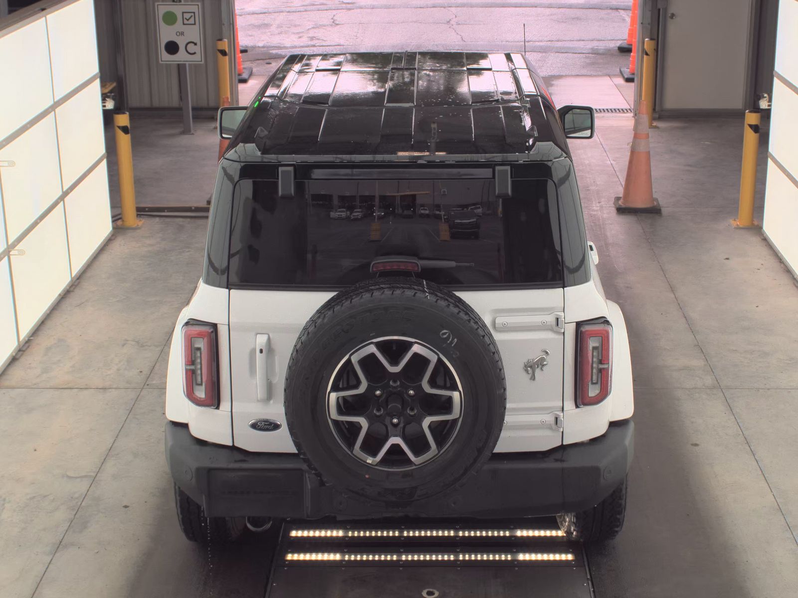 FORD BRONCO - 7