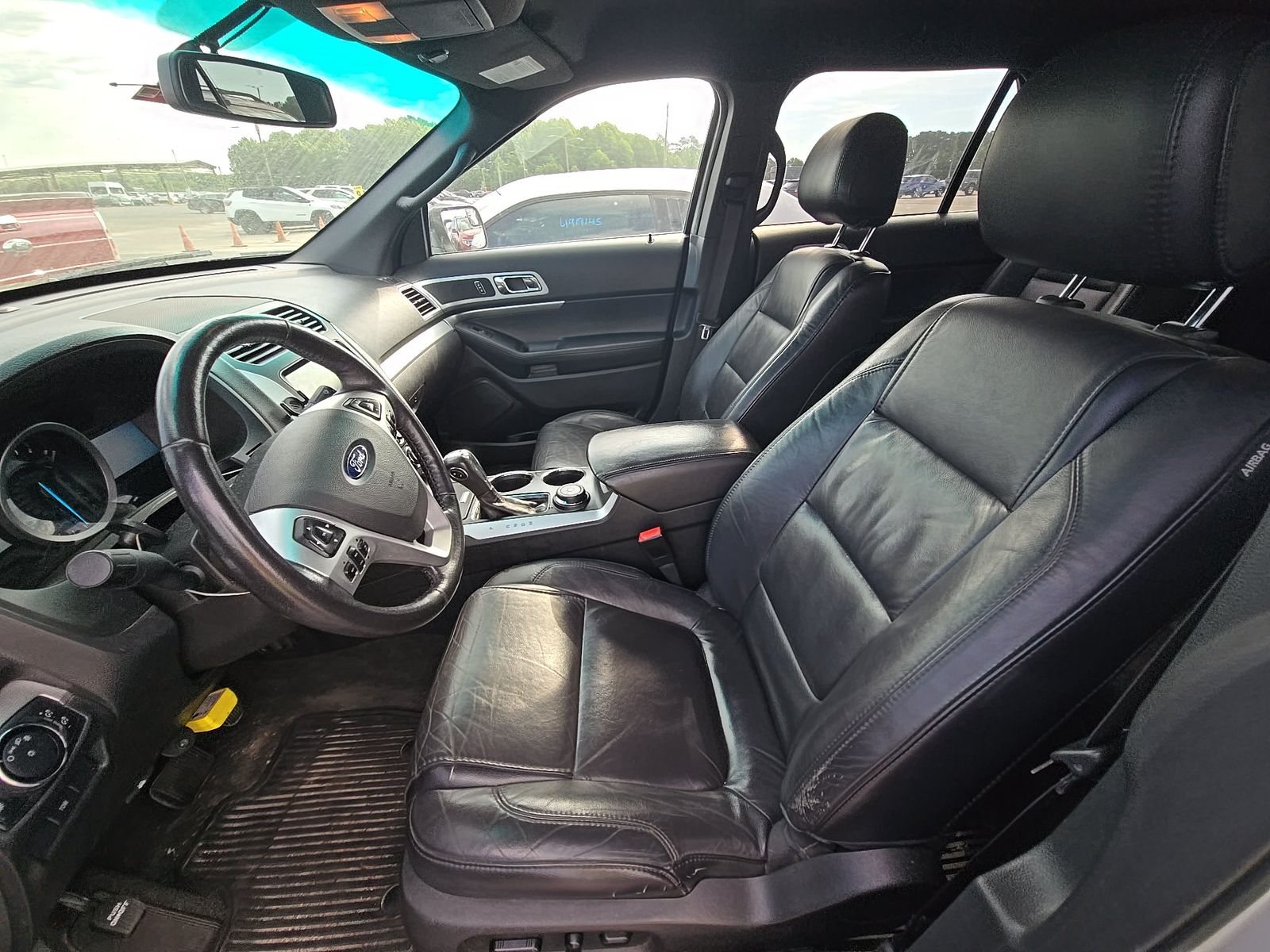 FORD EXPLORER - 8