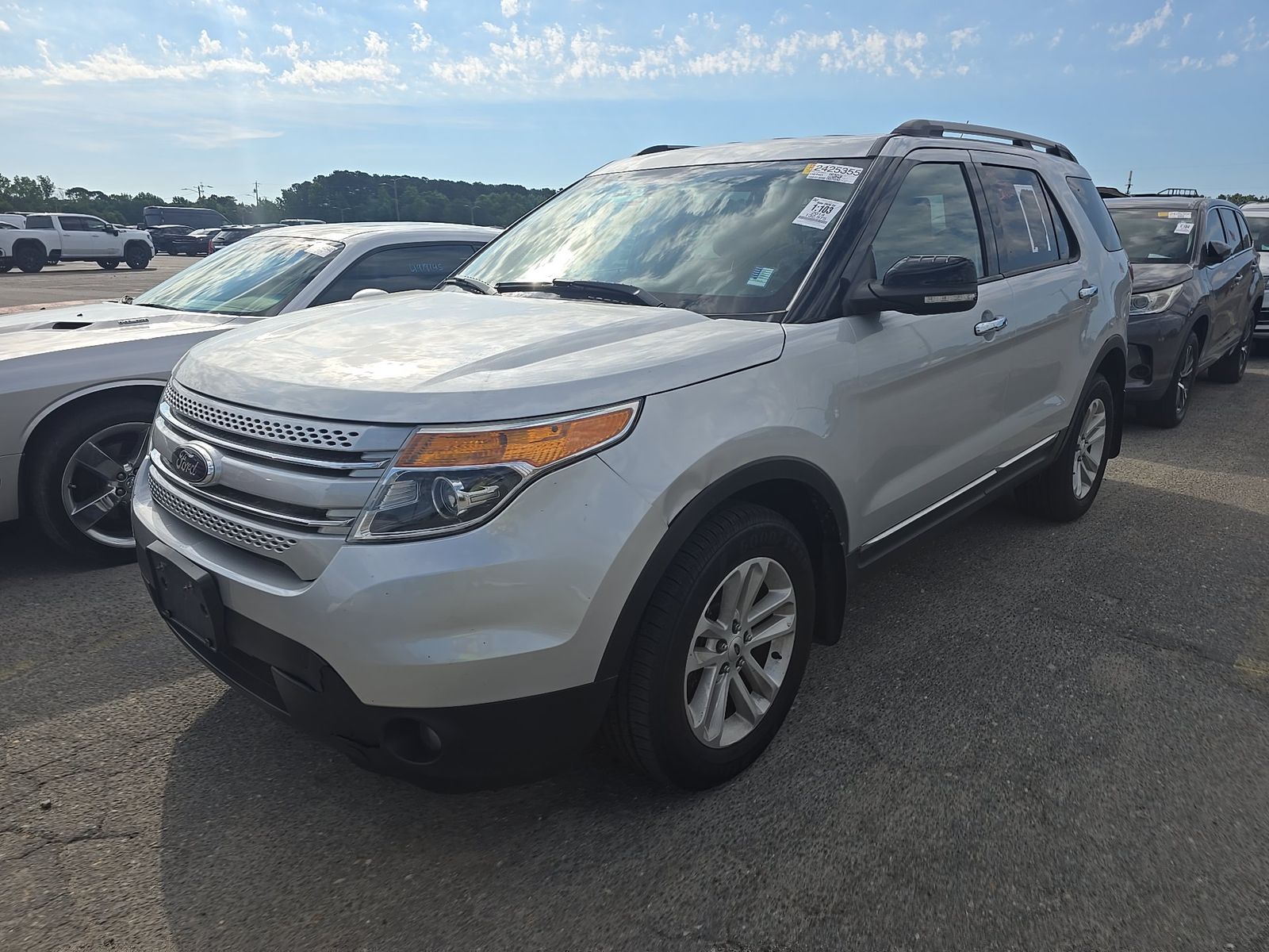 FORD EXPLORER - 1