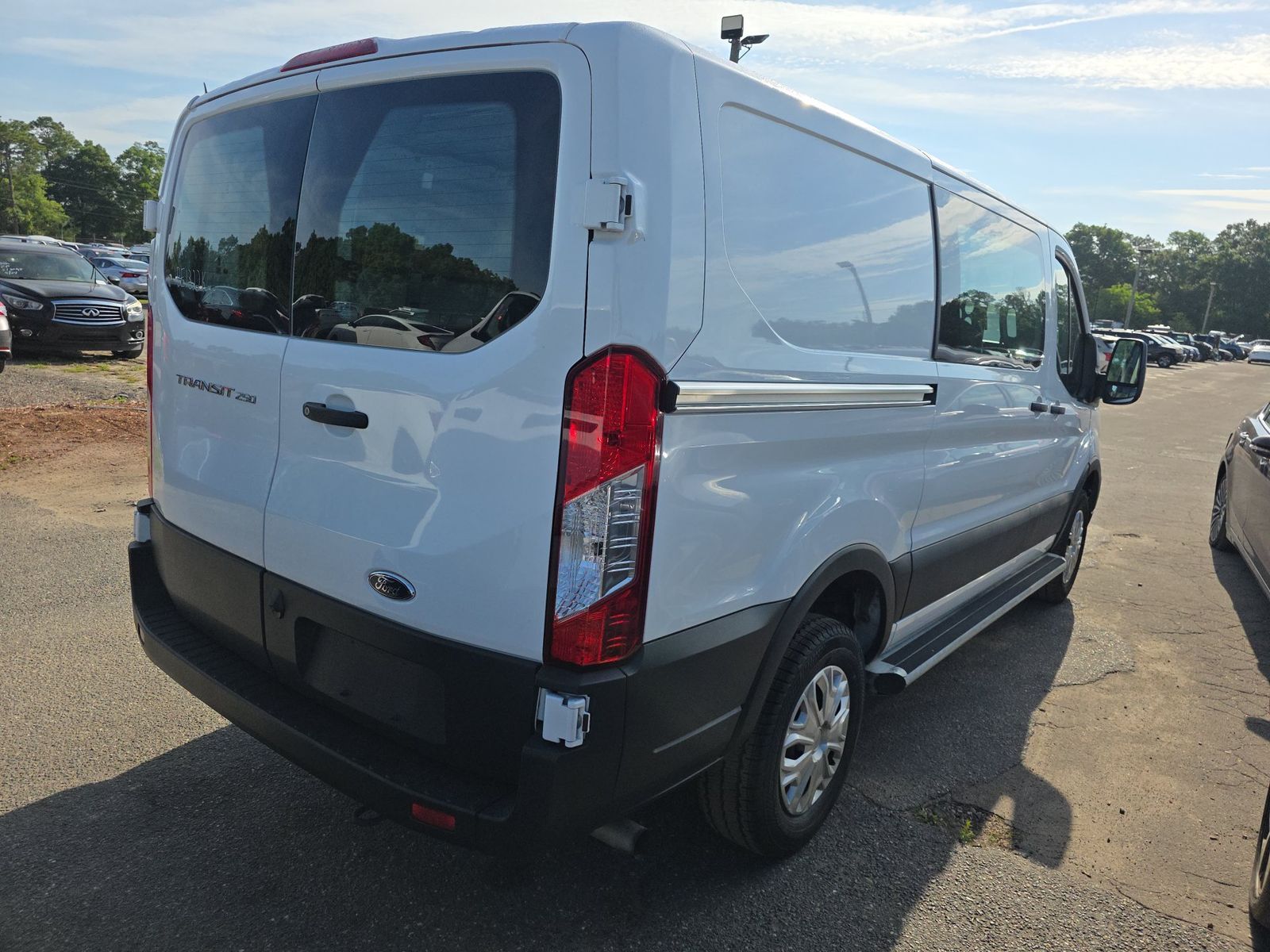 FORD TRANSIT 250 - 5